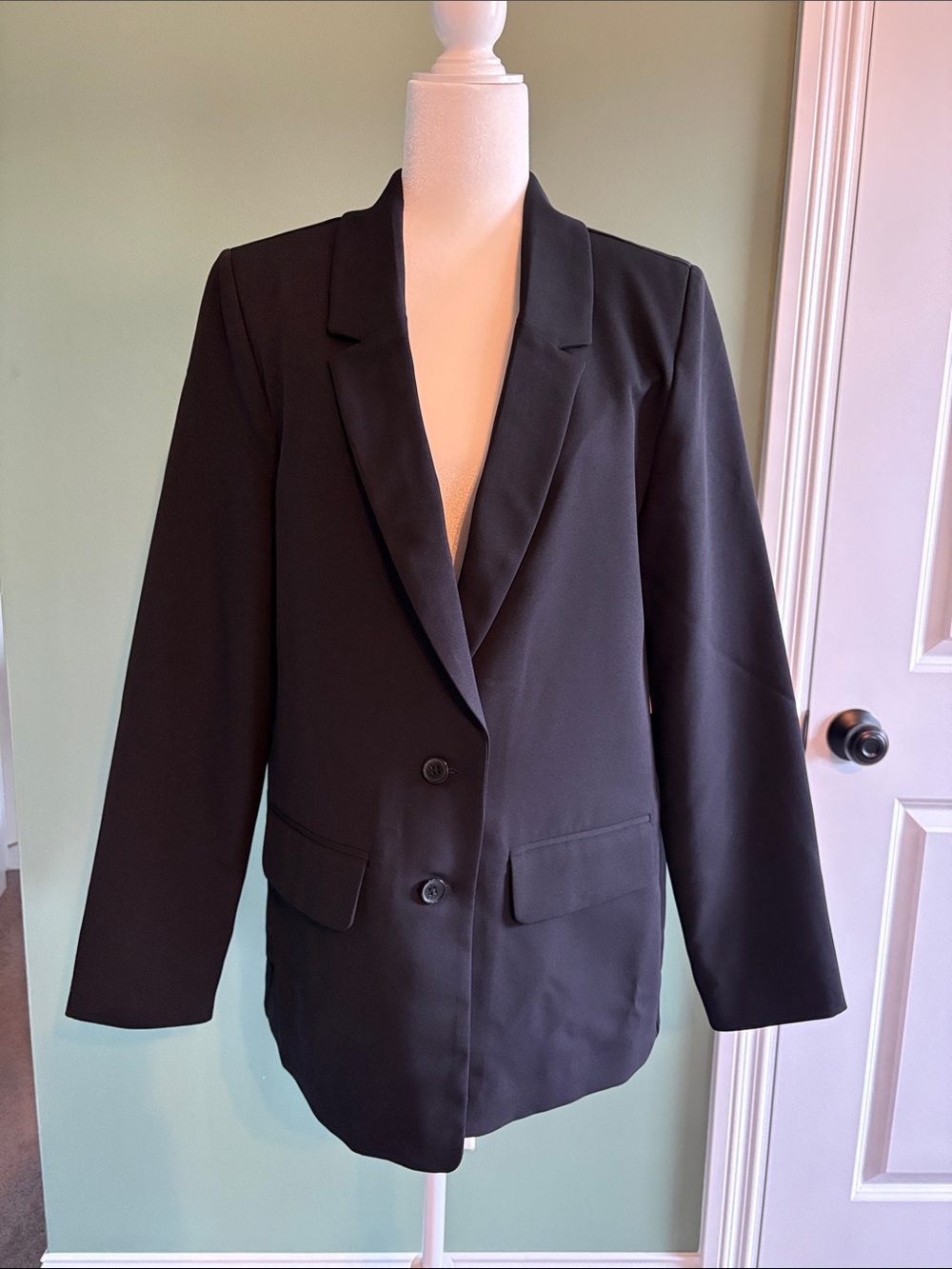 Old Navy Black Women's Two-Button Blazer